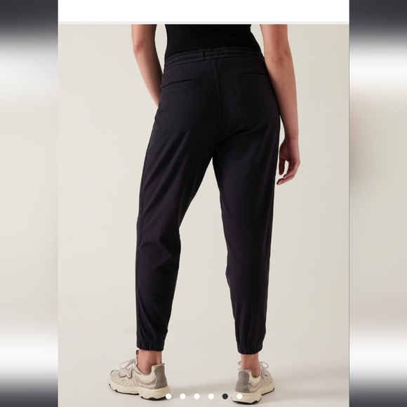 *Athleta Farallon jogger 26, cygr color, organic cotton, NWT - Picture 10 of 16